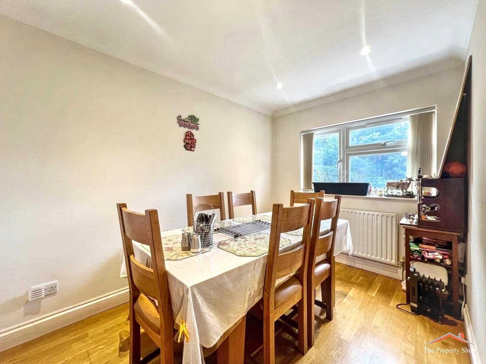 Wolmer Gardens - Picture 9