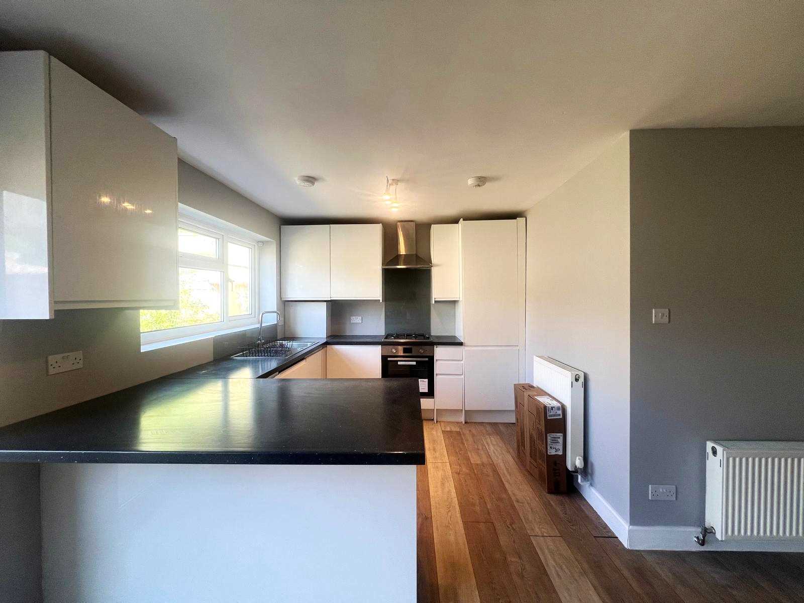 Parkfield Close - Picture 4