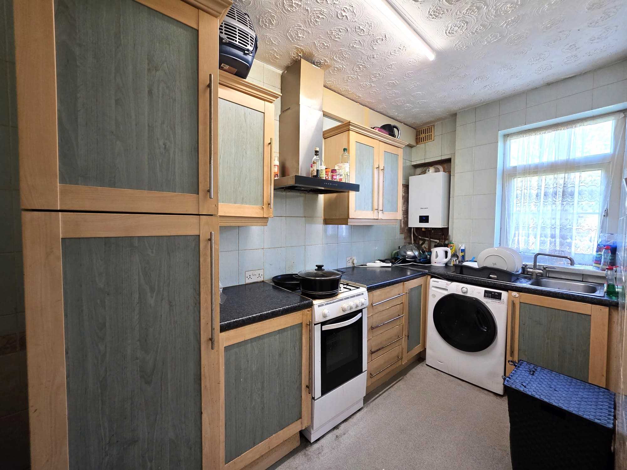 Watling Avenue - Picture 5
