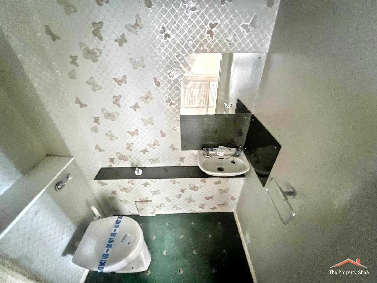 Lodge Close - Picture 9