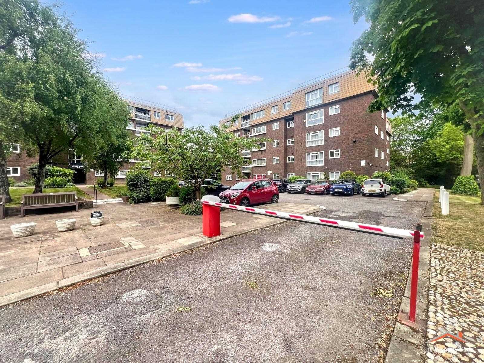Lodge Close - Picture 11