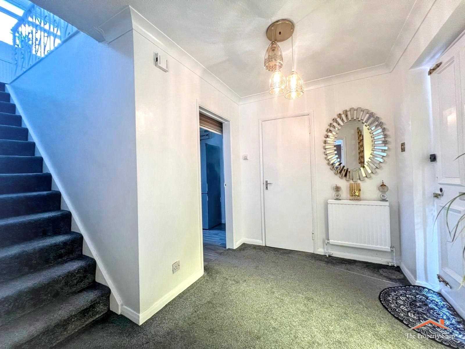 Heronsgate - Picture 10