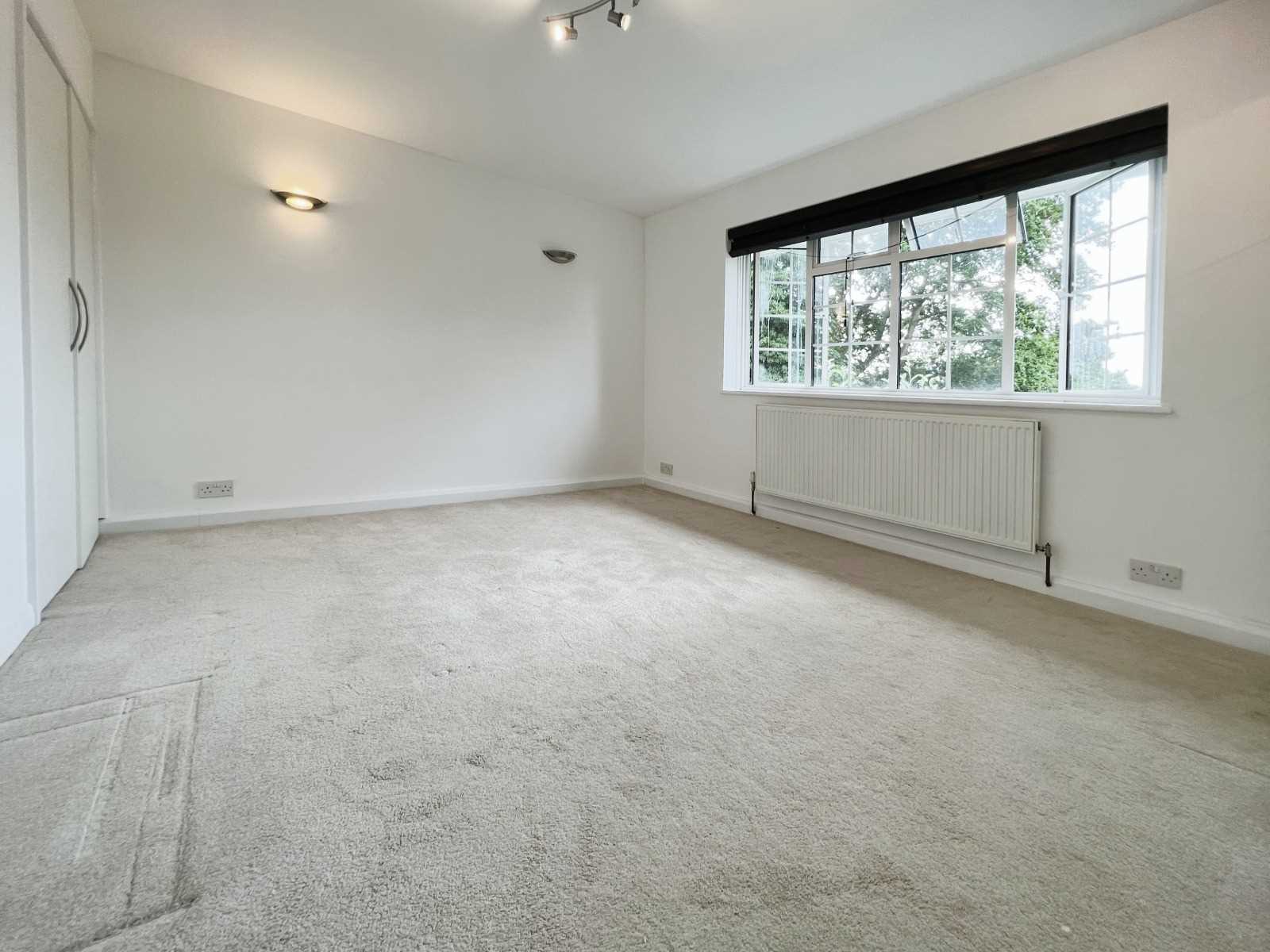 Merrion Avenue - Picture 5