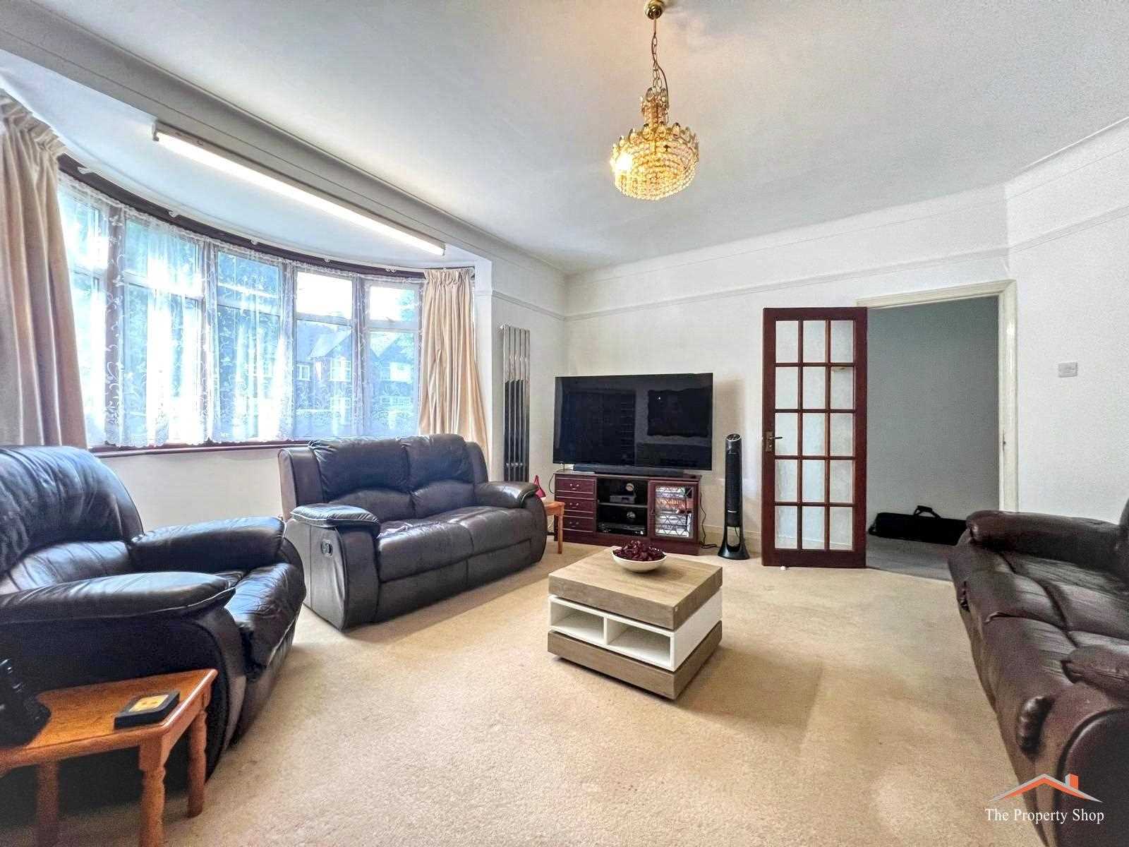 Crawford Avenue - Picture 6