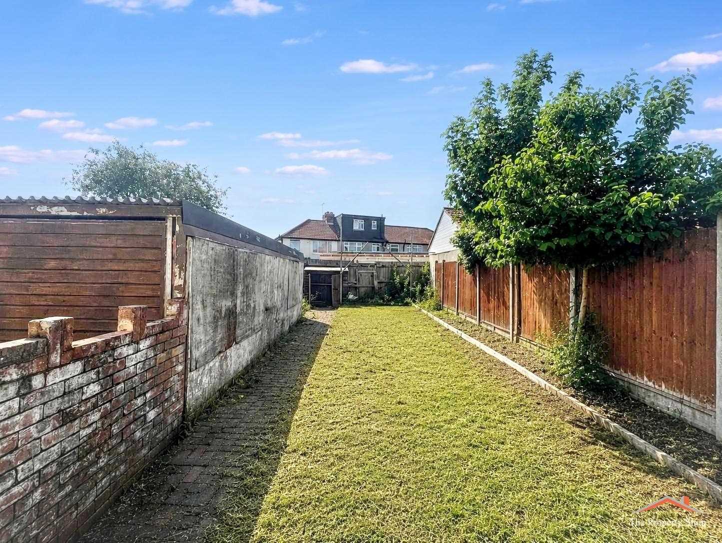 Bideford Close - Picture 11