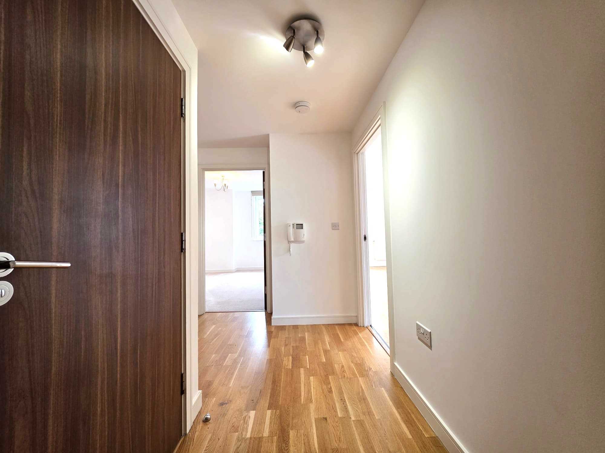 Brunel Court - Picture 2