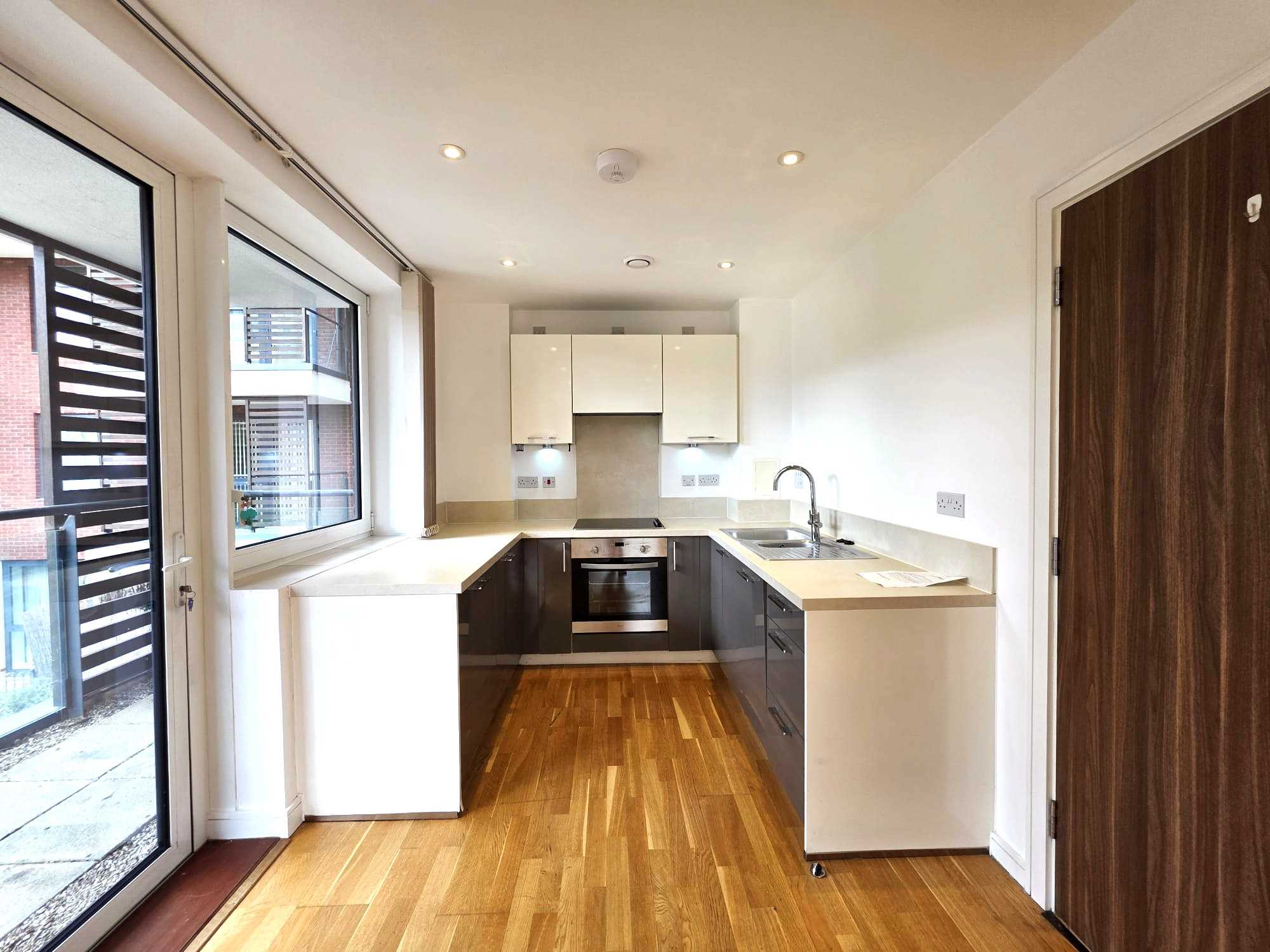 Brunel Court - Picture 4