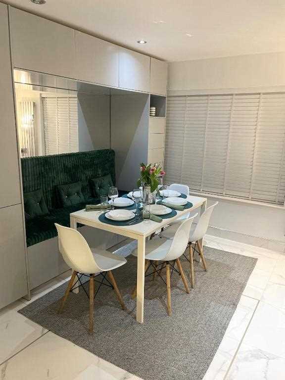 Wyel Lodge - Picture 10