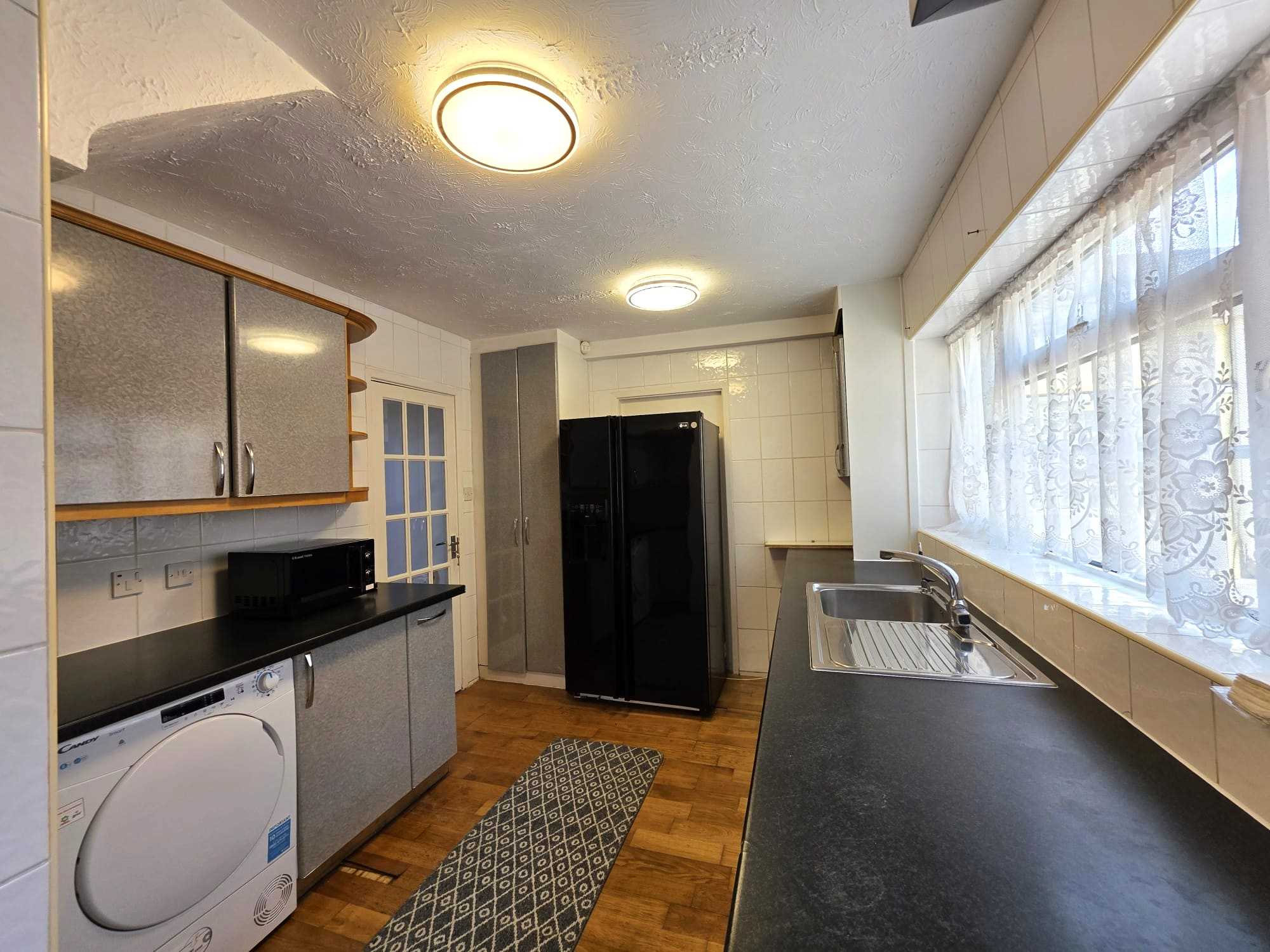 Paynesfield Road - Picture 5