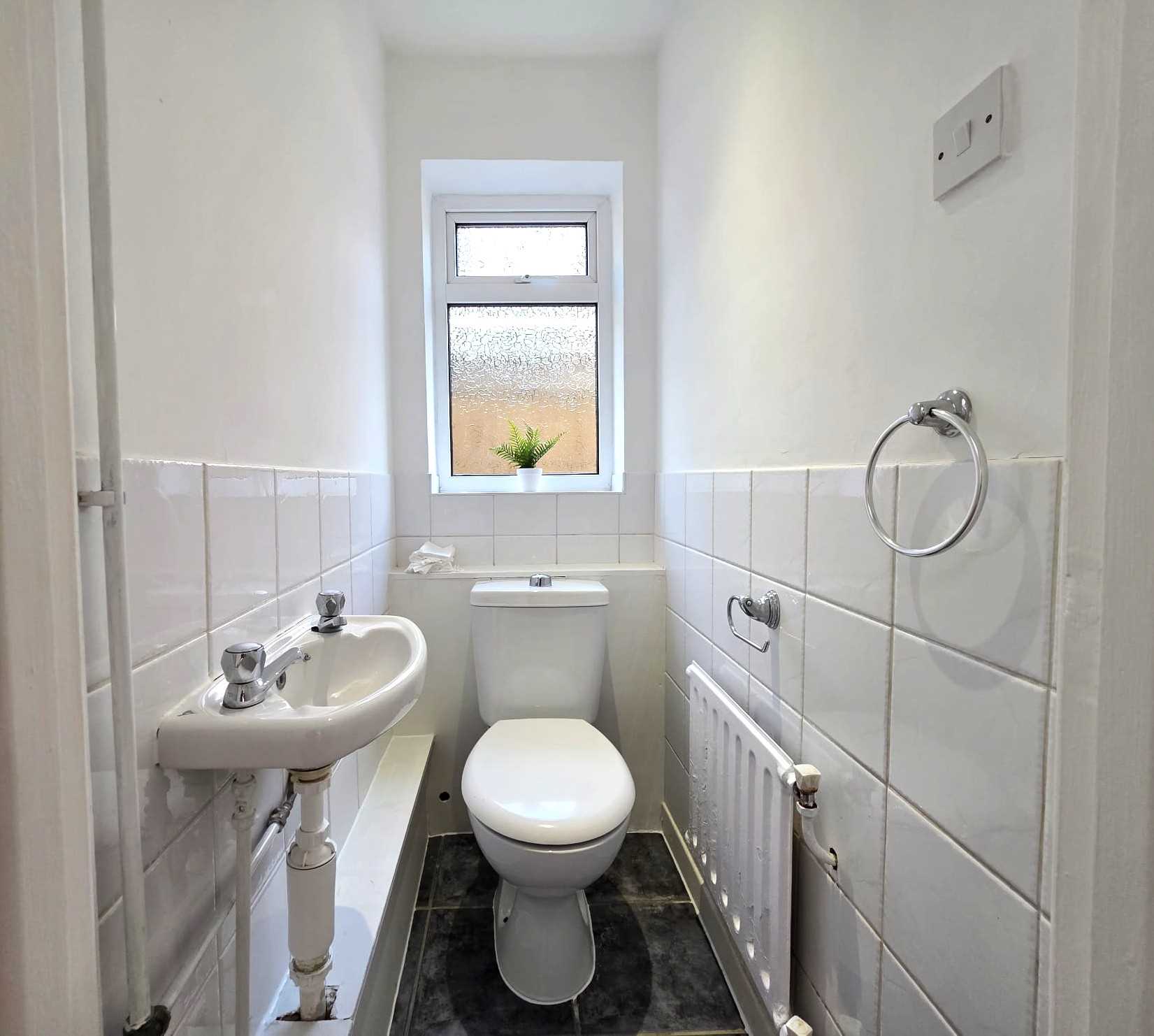 Paynesfield Road - Picture 7