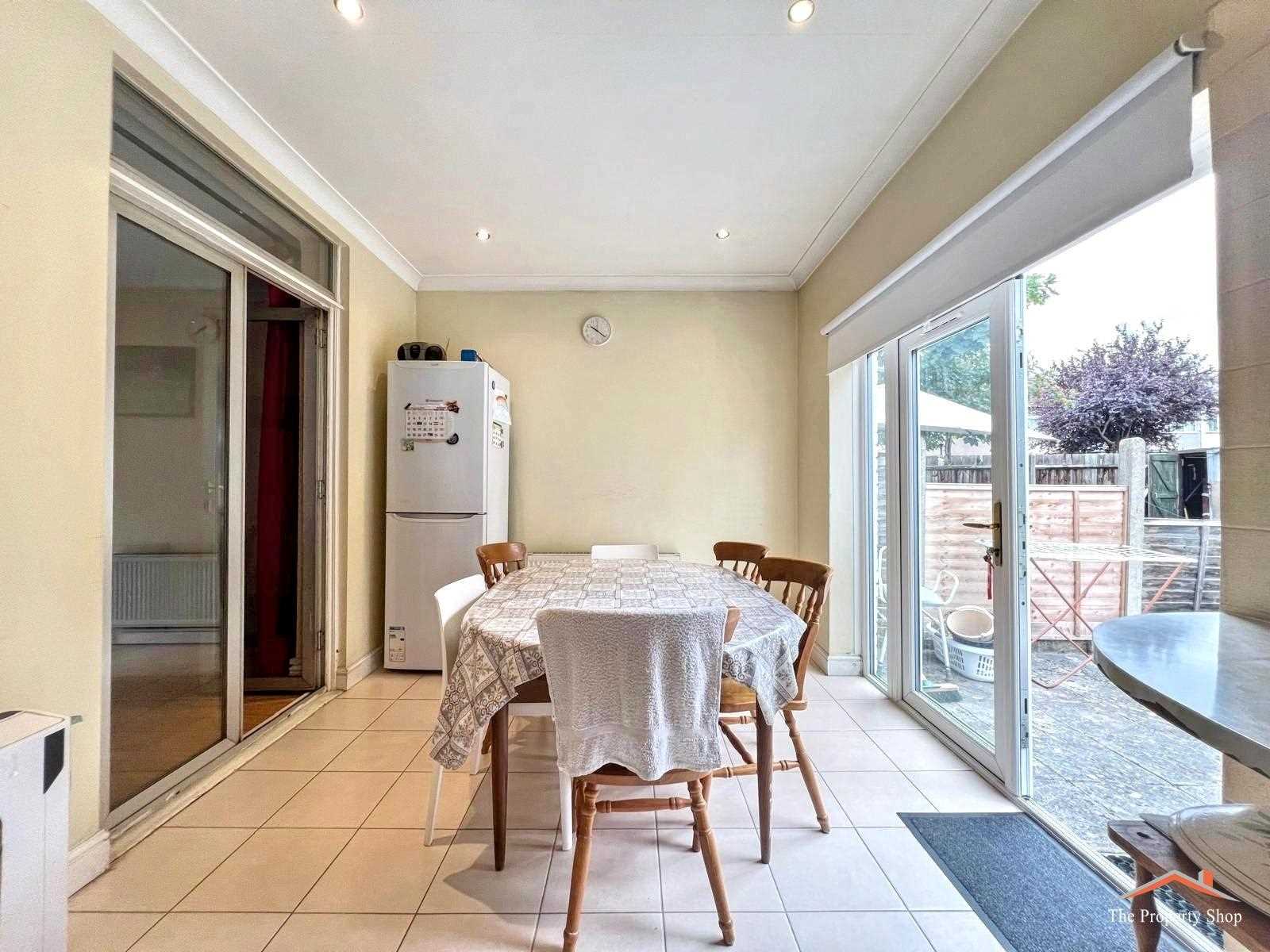 Francis Road - Picture 6