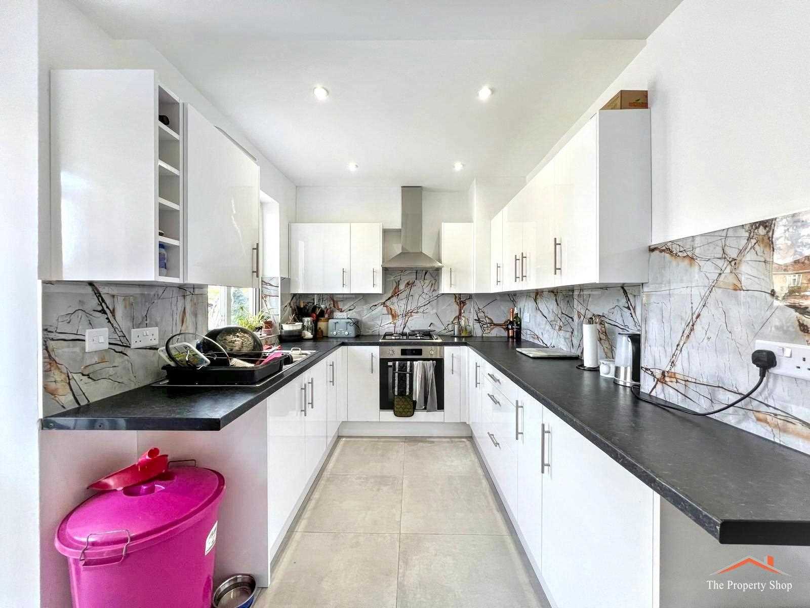 Lynton Road - Picture 4