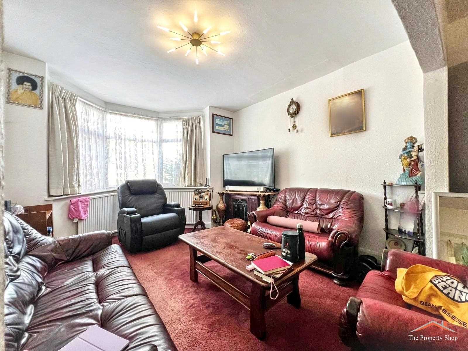 Camrose Avenue - Picture 3