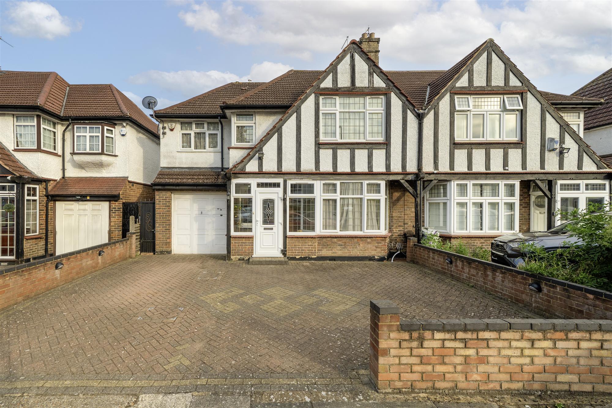 Redhill Drive - Picture 1