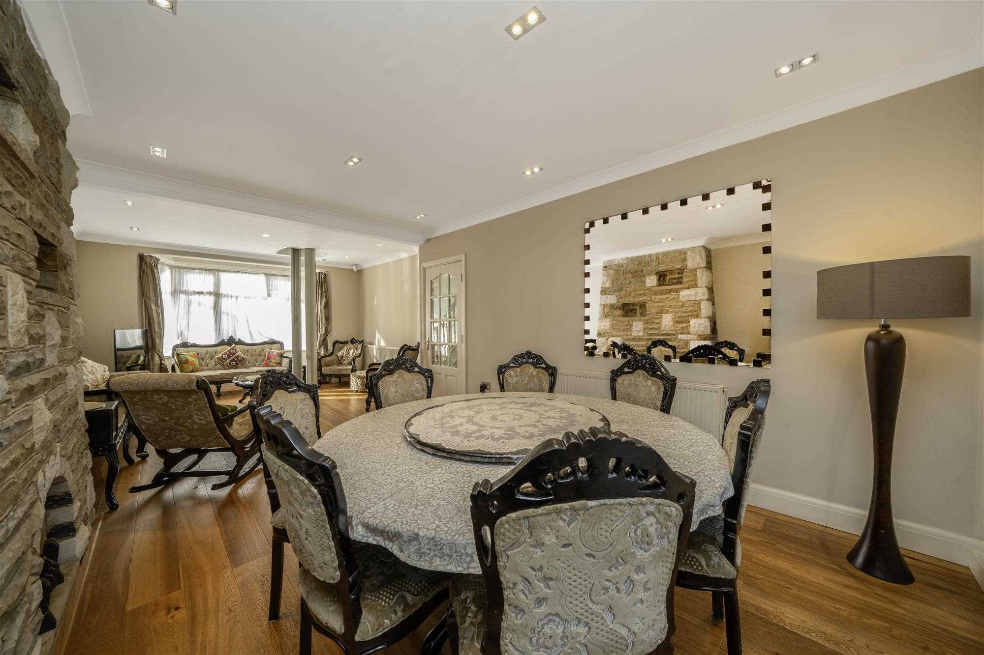 Redhill Drive - Picture 5