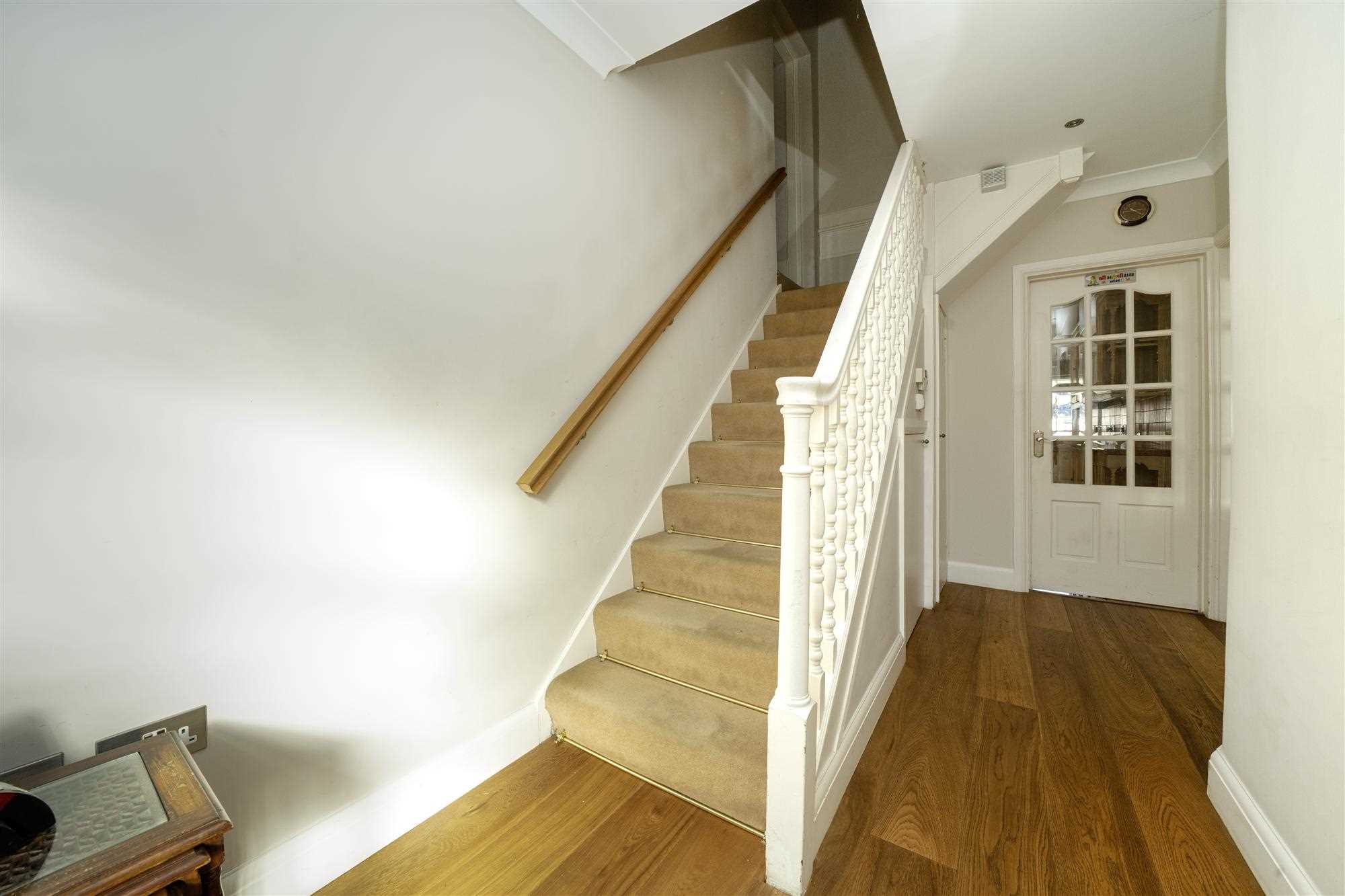 Redhill Drive - Picture 10