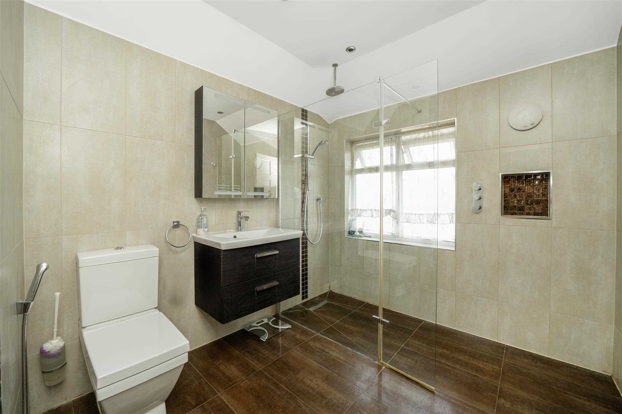 Redhill Drive - Picture 15