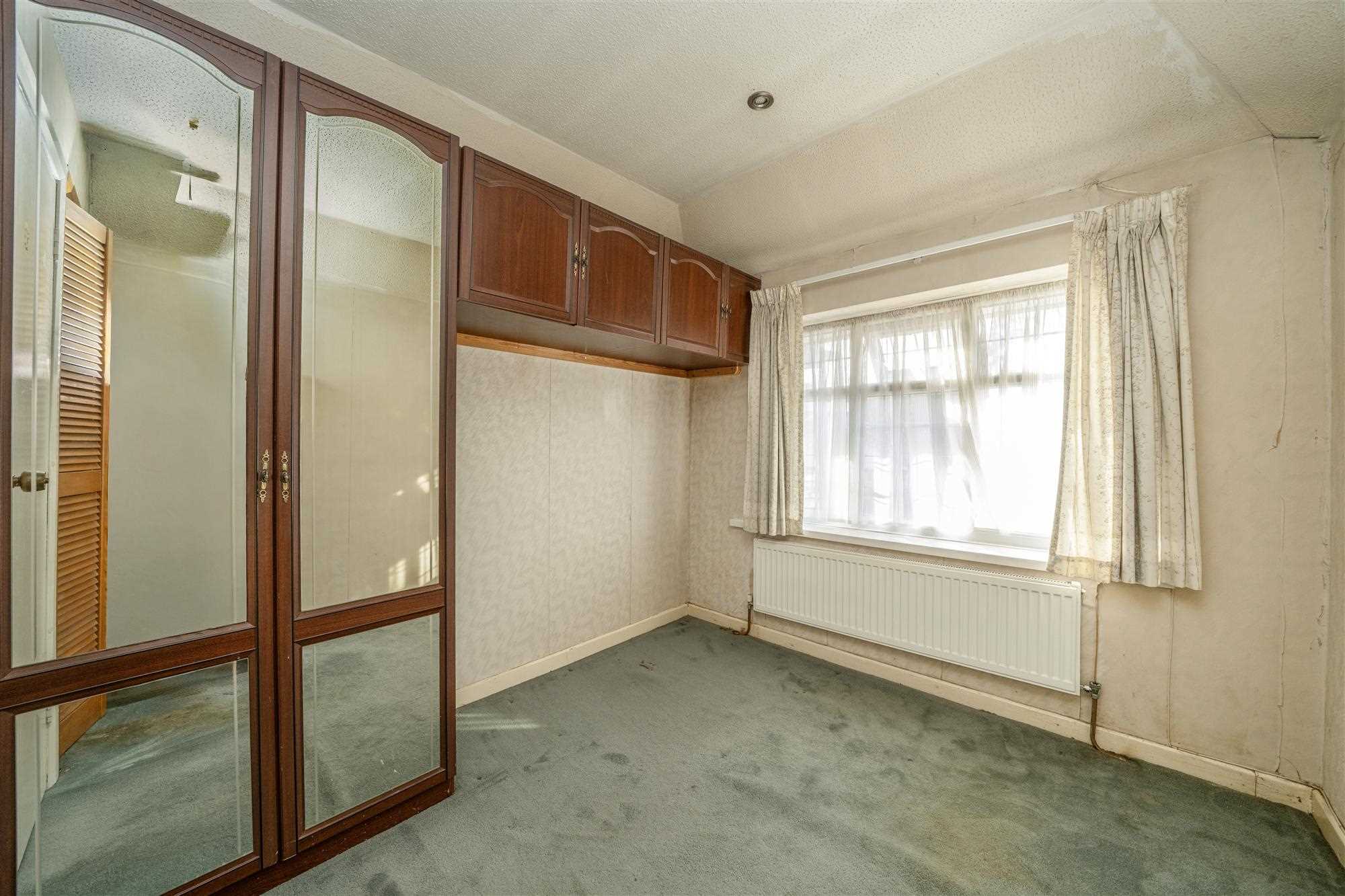 Redhill Drive - Picture 17