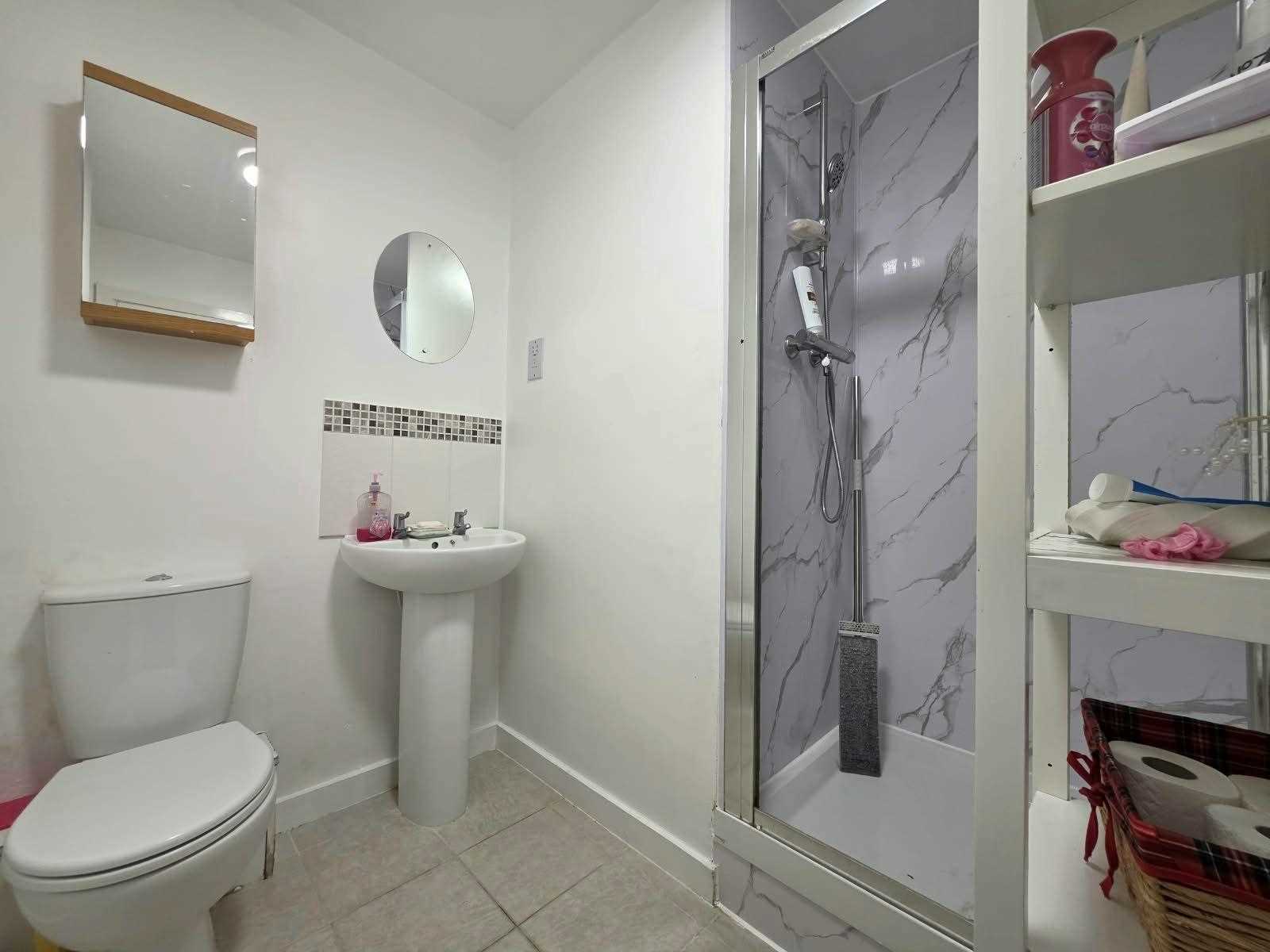 Flora Court, Fortune Avenue, - Picture 7