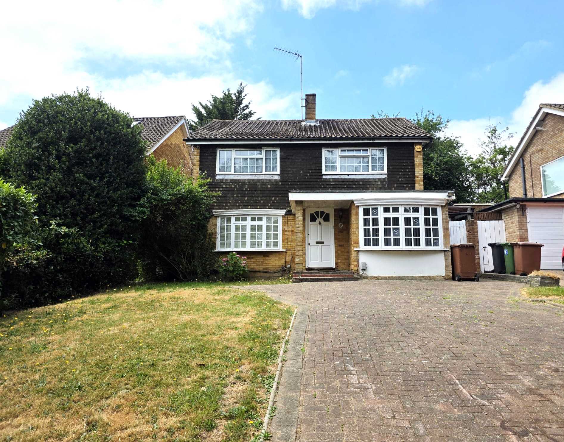 Paynesfield Road - Picture 1
