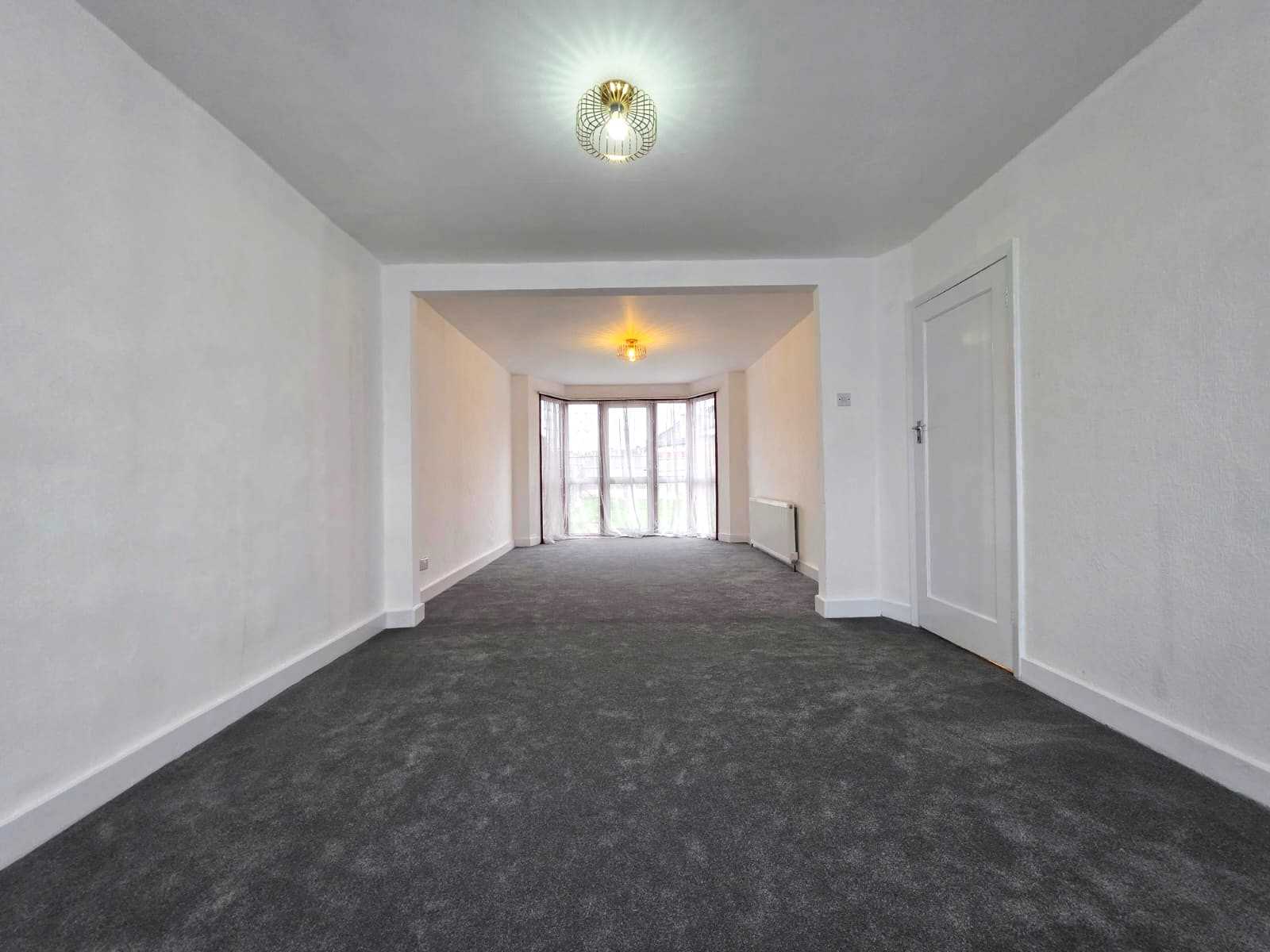 Beverley Drive - Picture 4