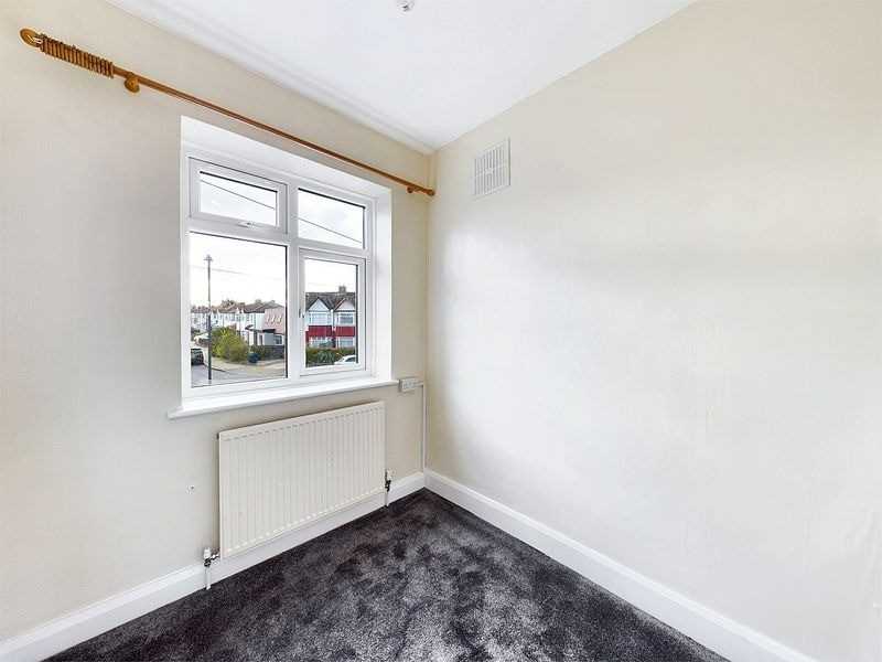 Aldridge Avenue - Picture 9